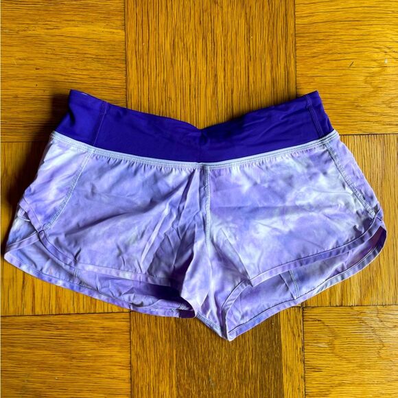 Lululemon Speed Shorts, Spray Dye Cool Breeze Bruised Berry, Size 4, EUC RARE - Picture 2 of 5